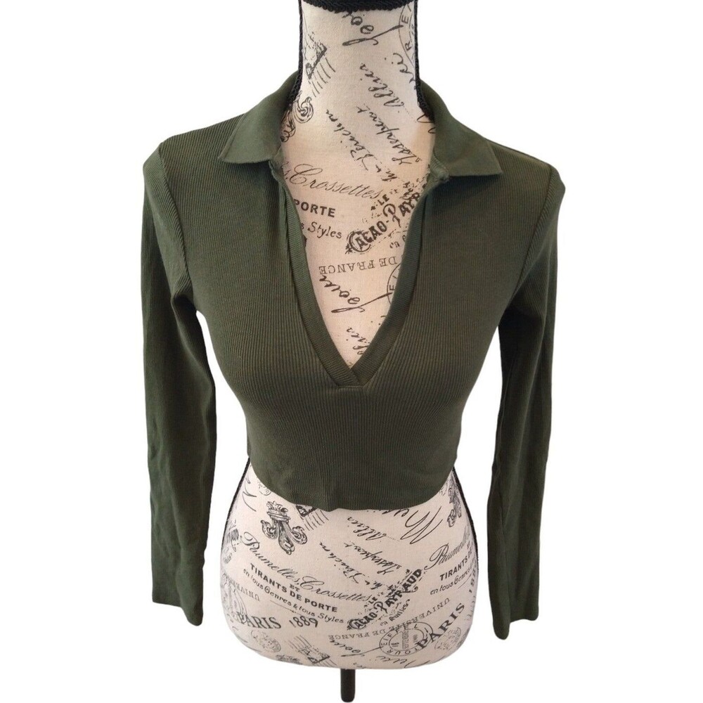 Zara Edgy Flirty small cropped olive green long sleeve top